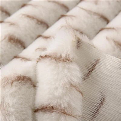 مائکرو فائبر بمقابلہ چنیل: انتہائی پائیدار سوفی تانے بانے کے لئے ایک رہنما